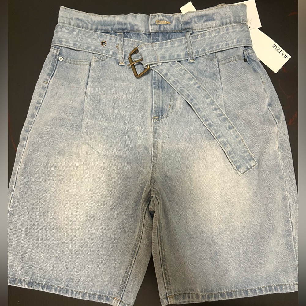 Paper bag style jean short